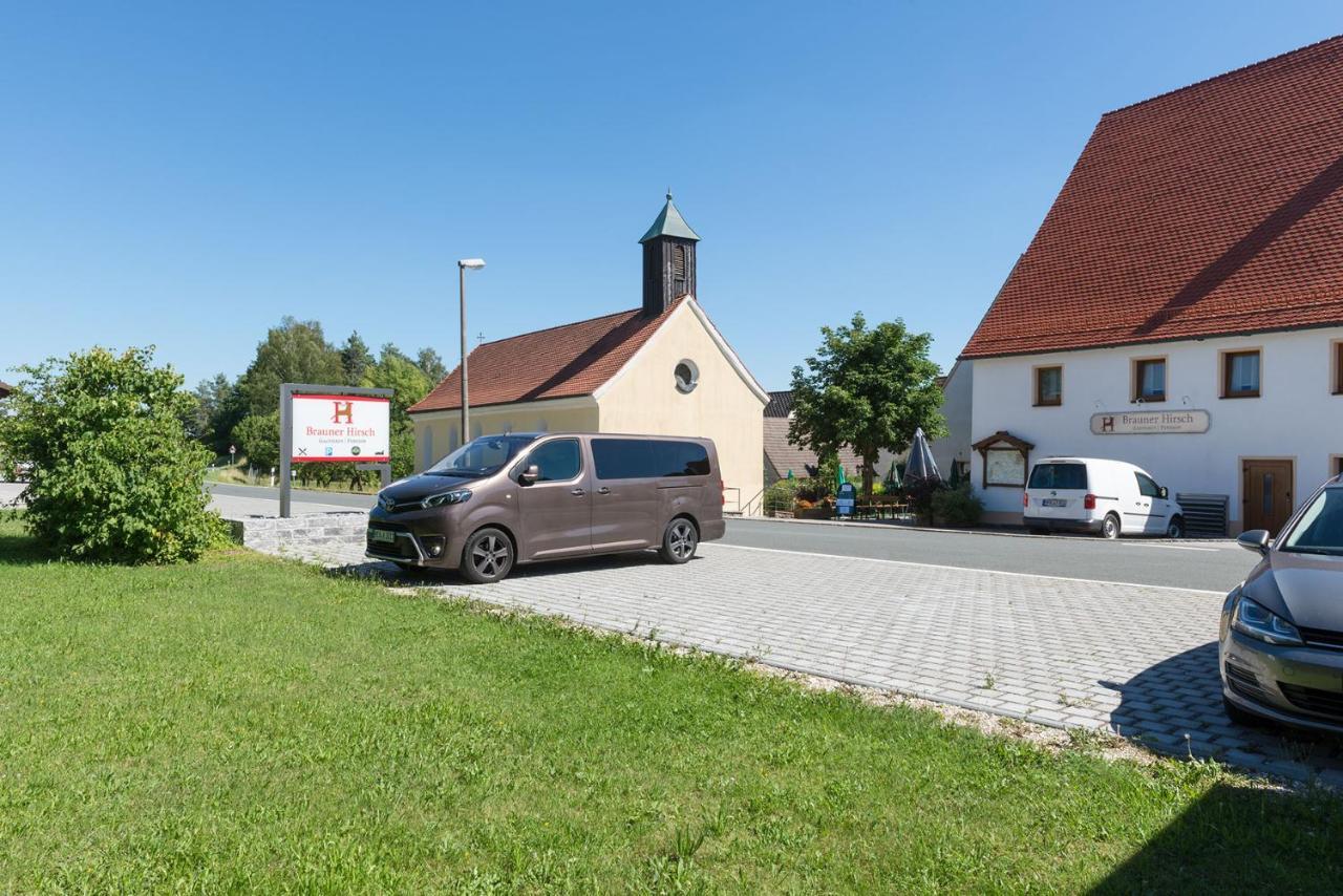 Gasthof-Pension Brauner Hirsch In Alfeld - Mittelfranken Eksteriør bilde