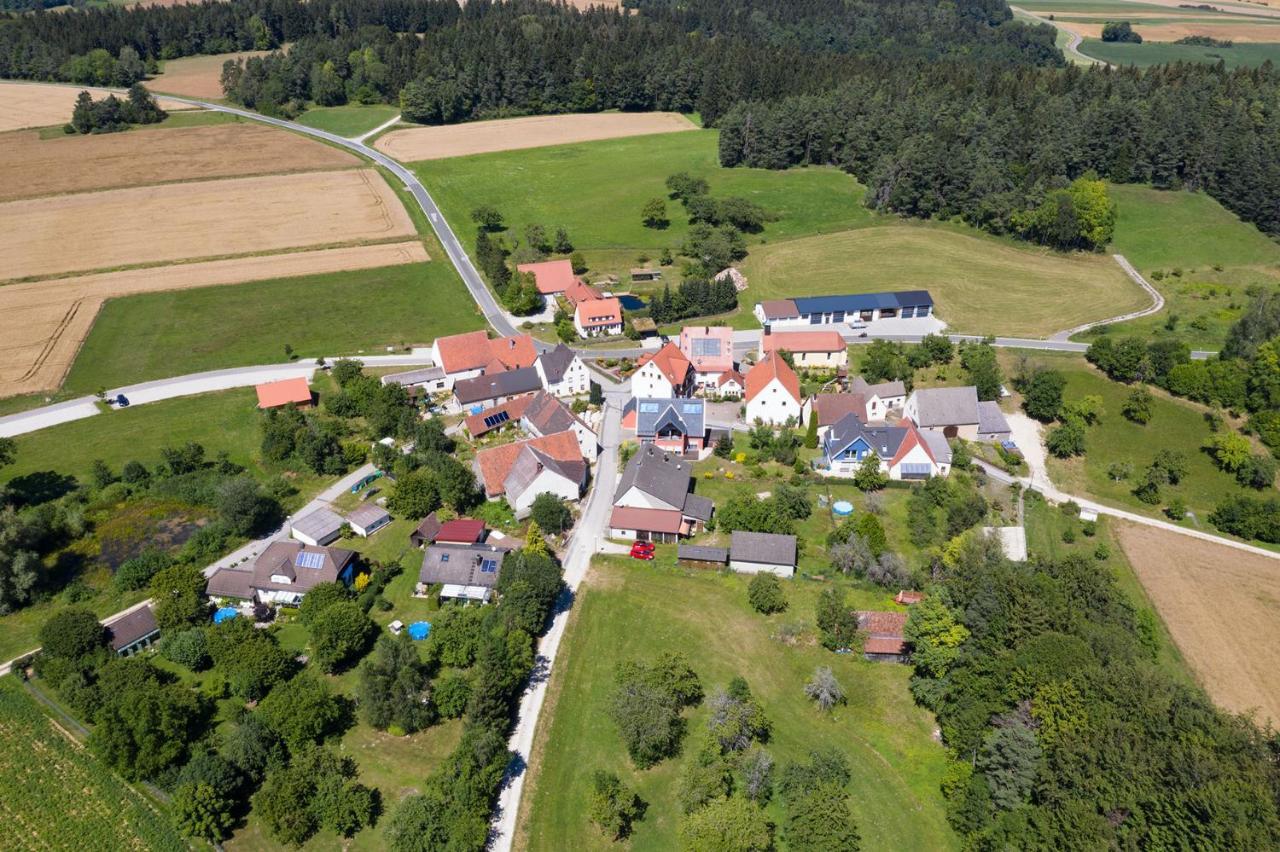 Gasthof-Pension Brauner Hirsch In Alfeld - Mittelfranken Eksteriør bilde