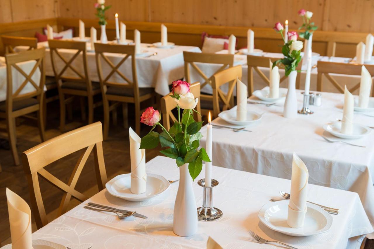 Gasthof-Pension Brauner Hirsch In Alfeld - Mittelfranken Eksteriør bilde